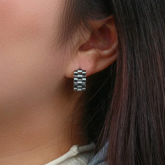 Vintage Chunky Watchband Hoop Earrings PVD 18K White Gold - Picture 3 of 12